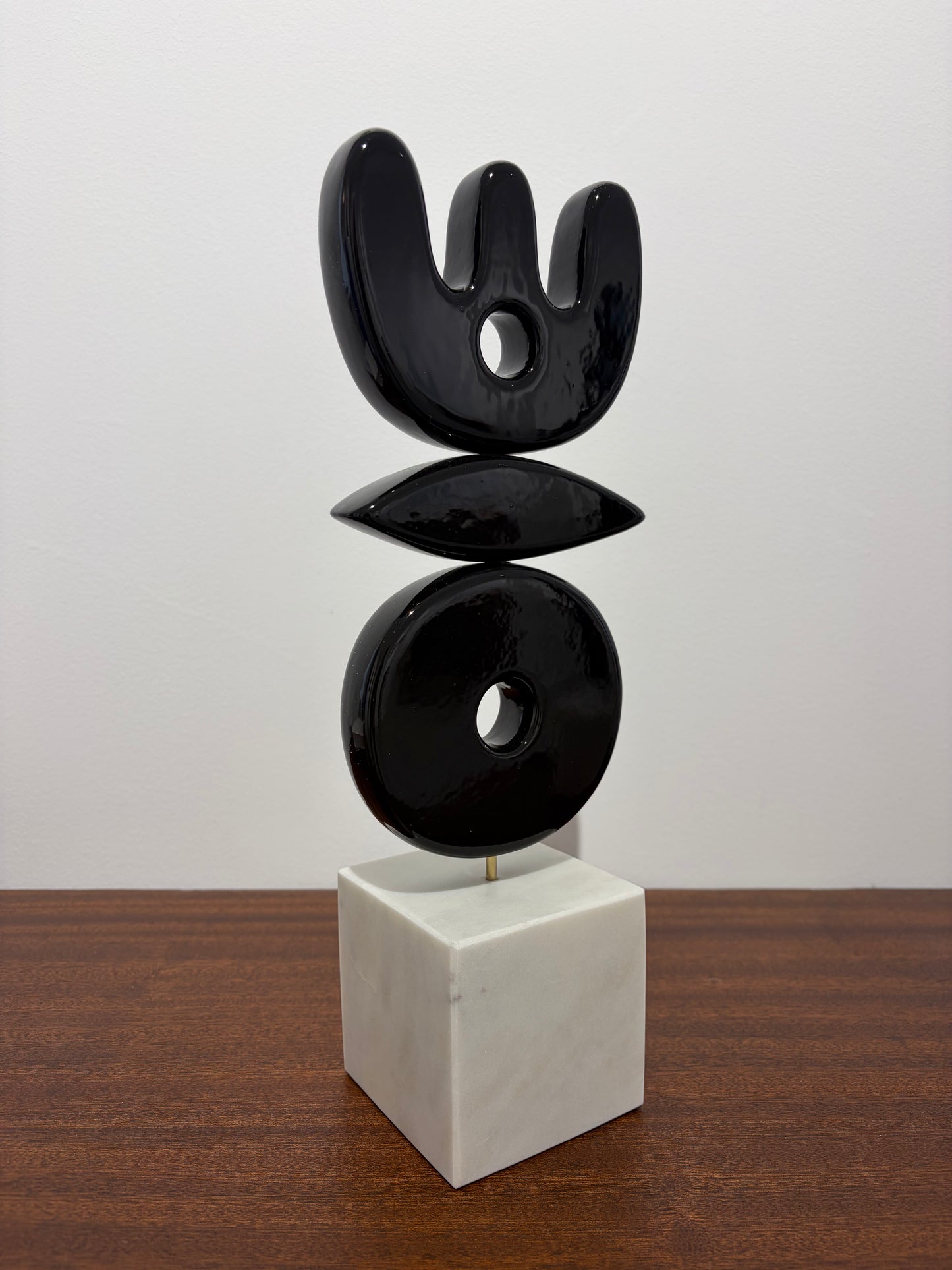 AMÉLIE DAUTEUR – "YOTA"